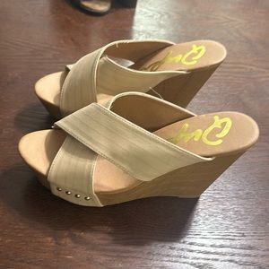 Tan Wedges great condition size 8